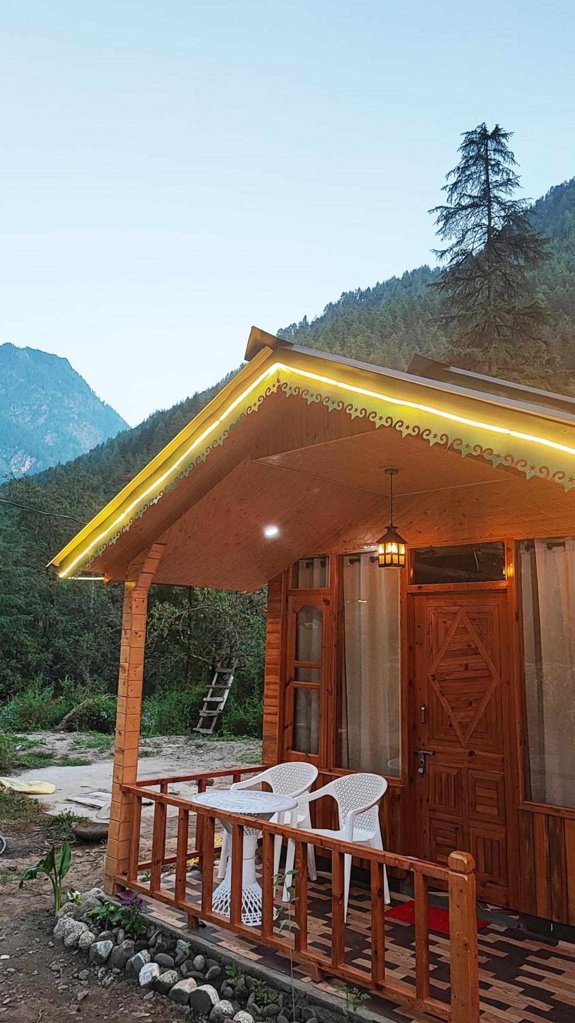 Moksha Cottages Kasol Exterior photo